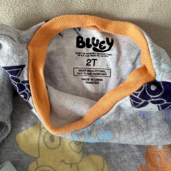Bluey Pajama Set Long Sleeve 2 Outfits 2T - Picture 5 of 5
